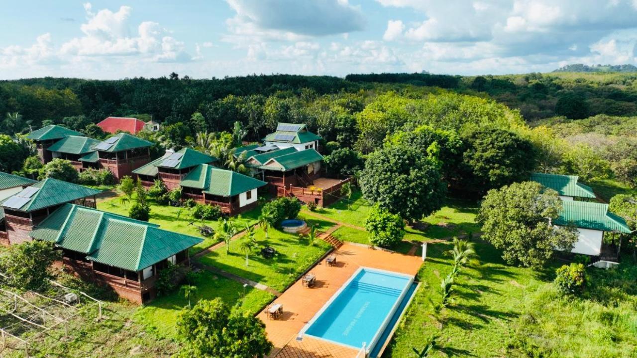 Ratanakiri Paradise Hotel & Restaurant Banlung Екстер'єр фото