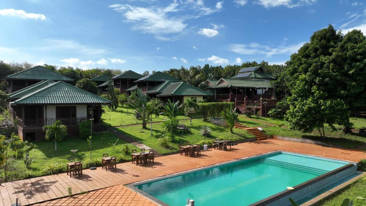 Ratanakiri Paradise Hotel & Restaurant Banlung Екстер'єр фото