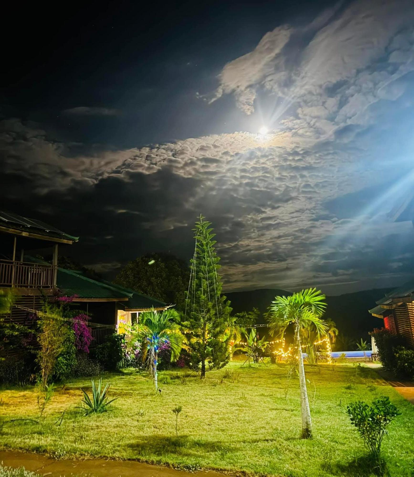 Ratanakiri Paradise Hotel & Restaurant Banlung Екстер'єр фото